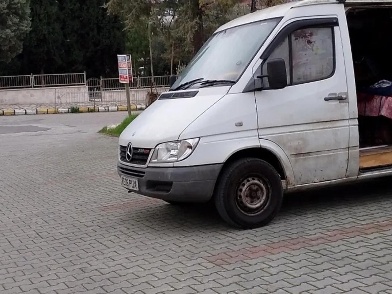 27 Menderes Caddesi - 3