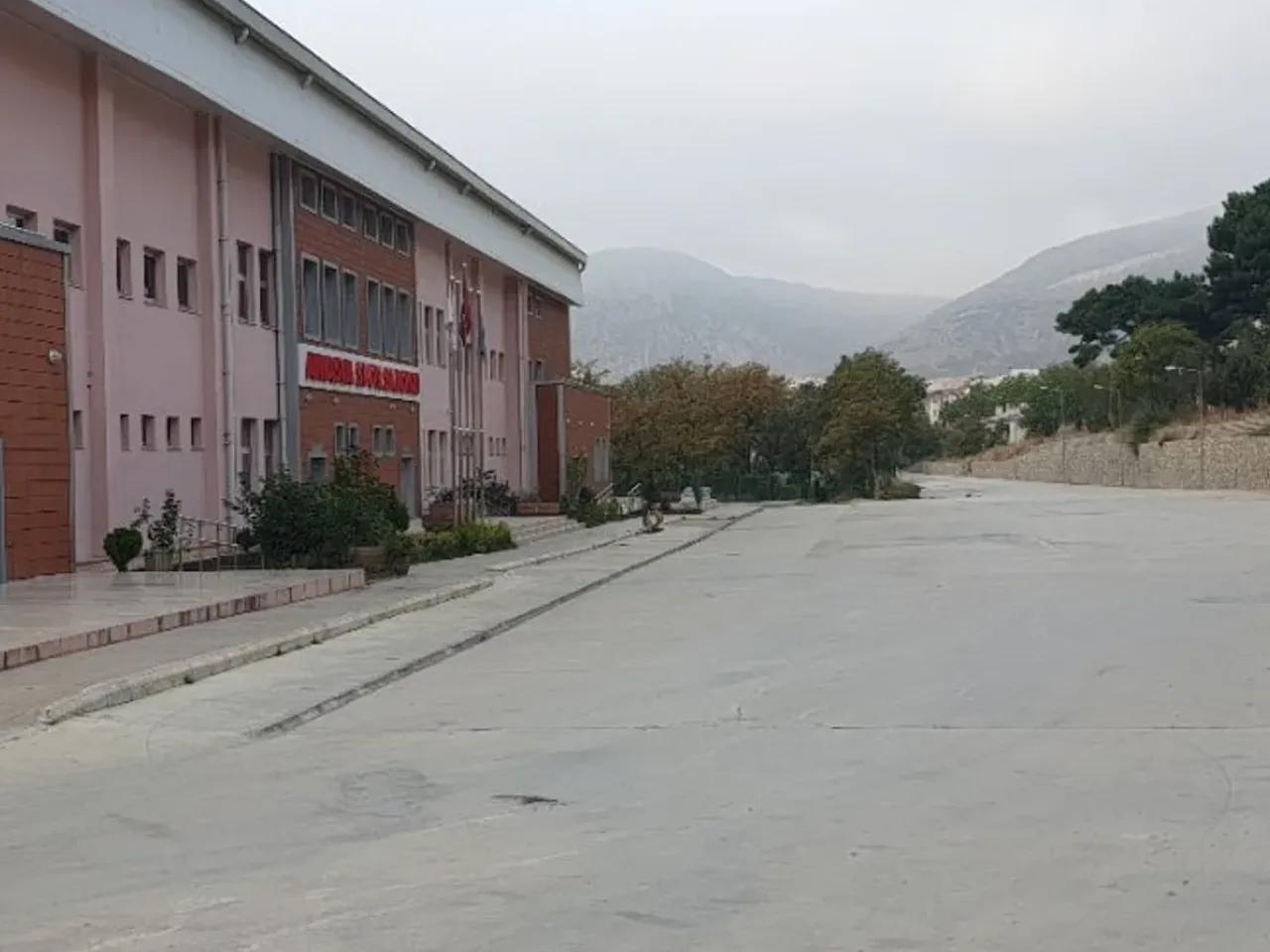 80 Karacaoğlan Caddesi - 1