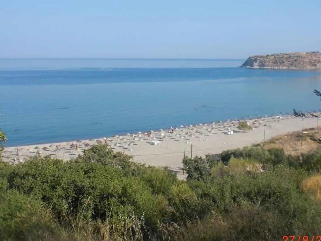 Ak Liman Plajı
