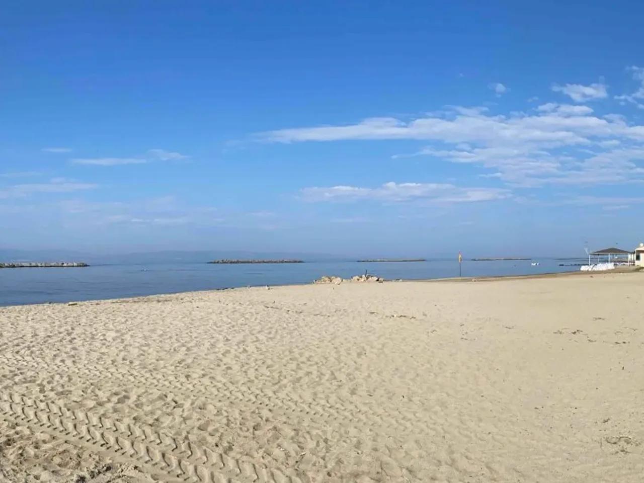 Altınova, - 1