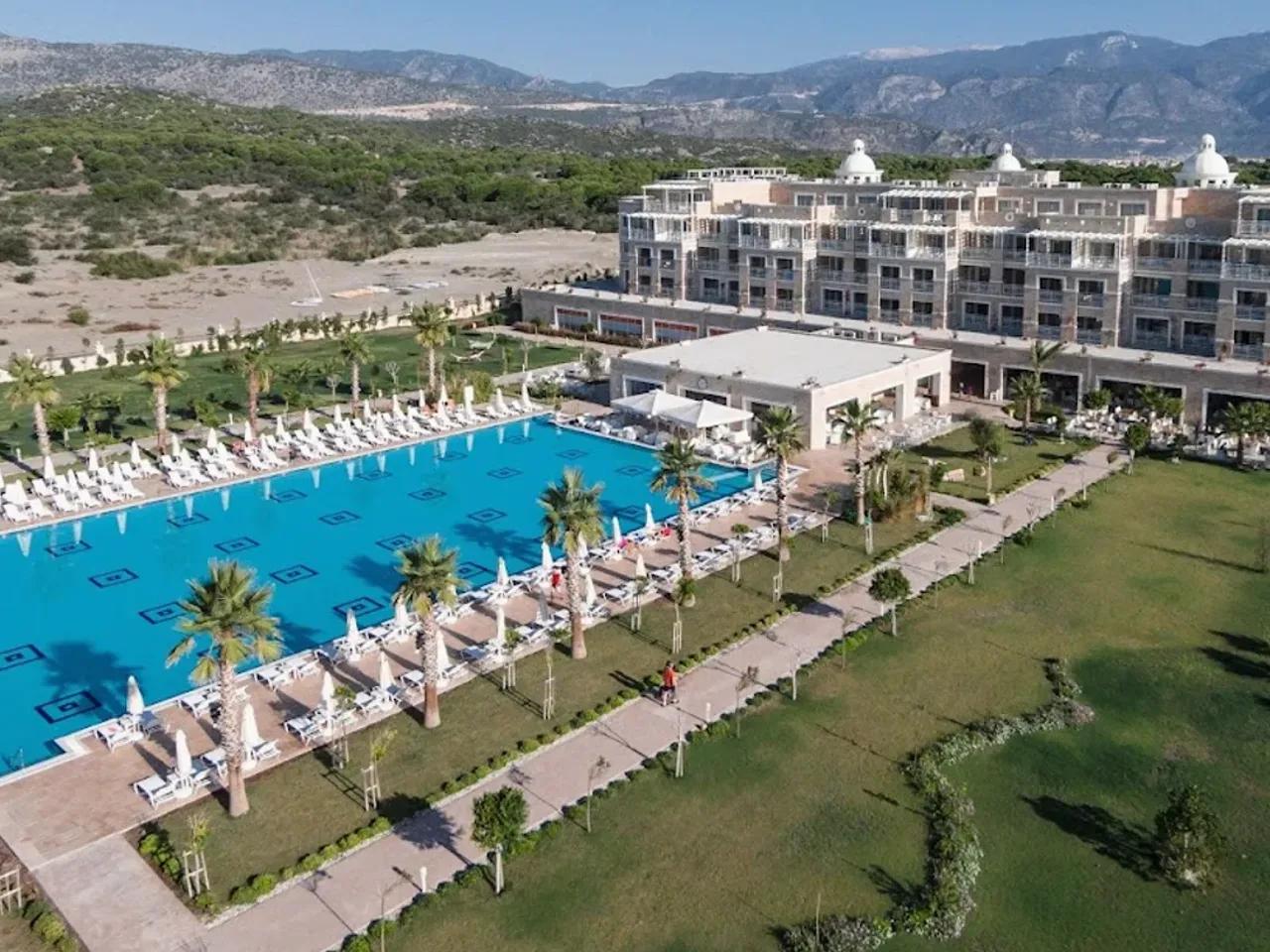 Andriake Beach Club - 2