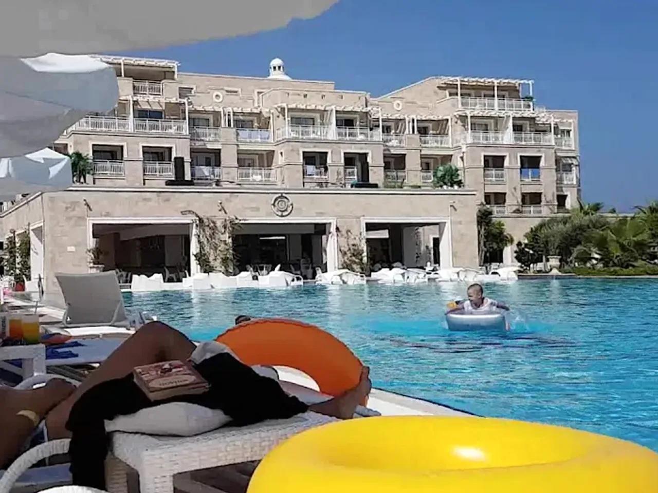 Andriake Beach Club - 3