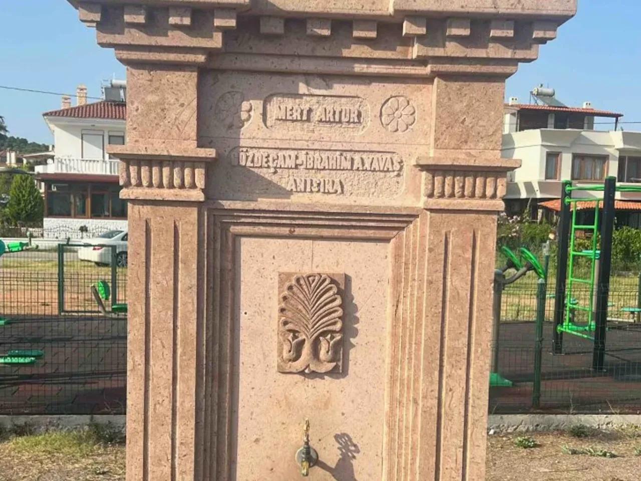 Ayvalık,271 Mareşal Fevzi Çakmak Bulvarı - 1