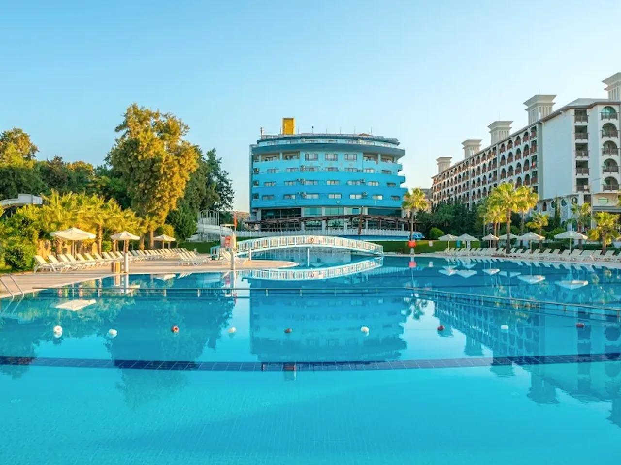 Bera Hotel