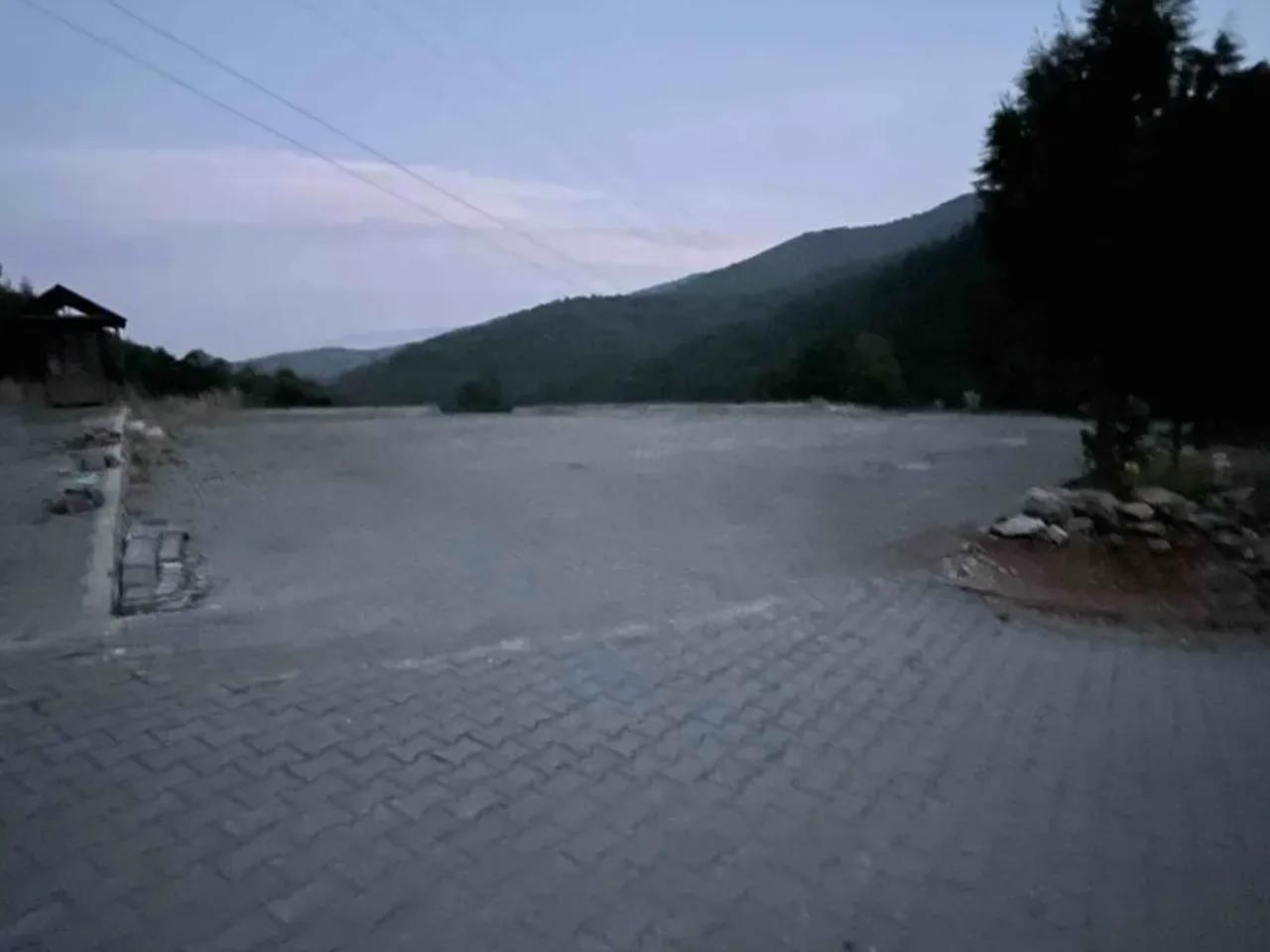 Bulak,Mencilis Mağara Sokak - 1