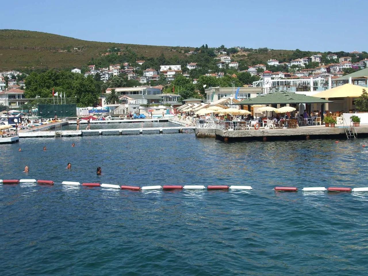 Burgazada Su Sporları Kulübü Önü - 3