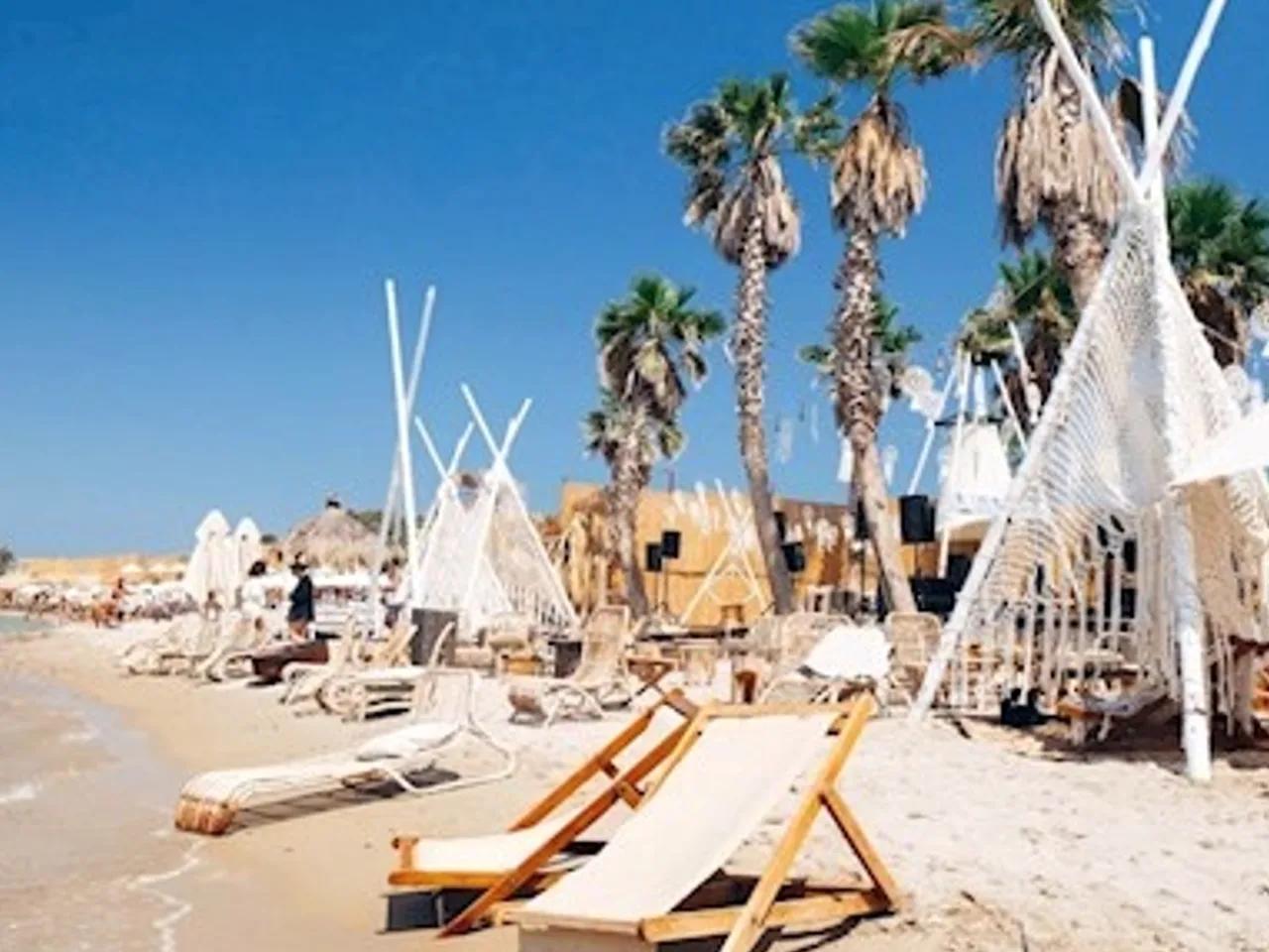 Çeşme Plus Otel Plajı