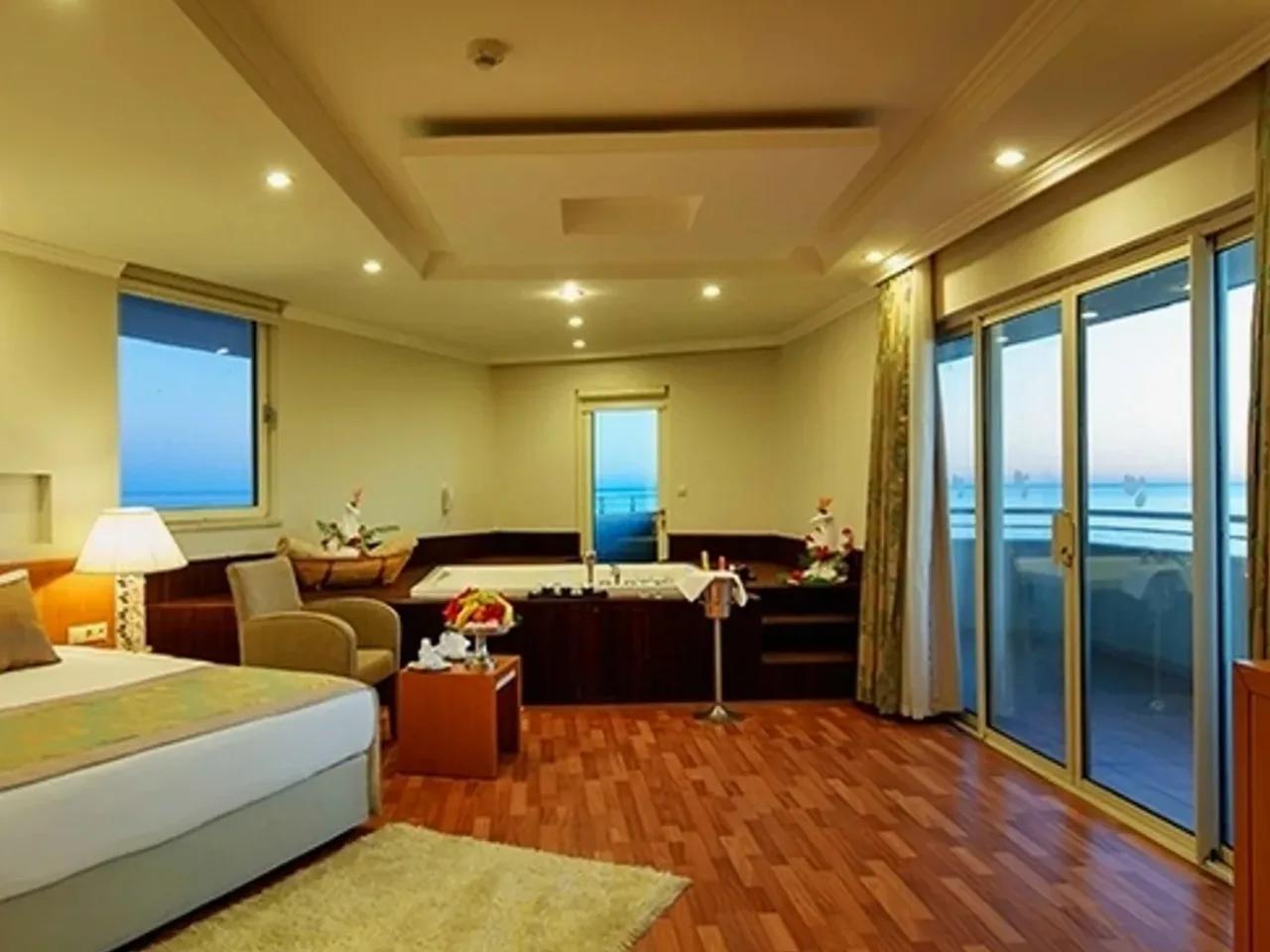 Crystal Admiral Otel - 5