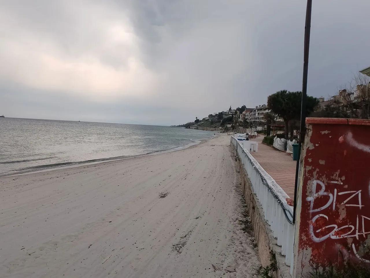 Dallas Kampı Halk Plajı