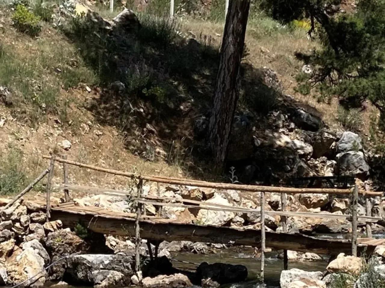 Davraz Tepe Kamp Alanı - 2