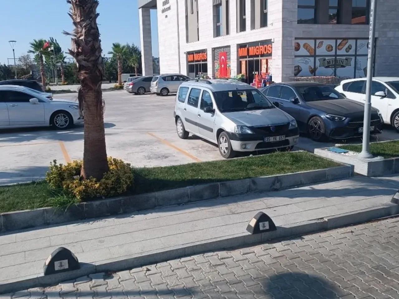 Dikili,13 304. Sokak - 1