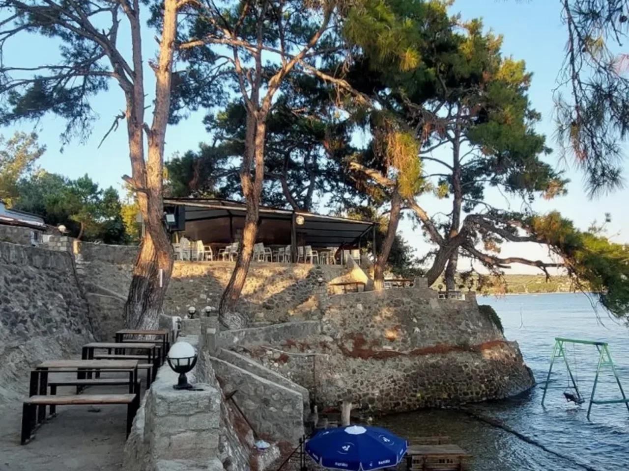 Dikili,7 42. Sokak - 1