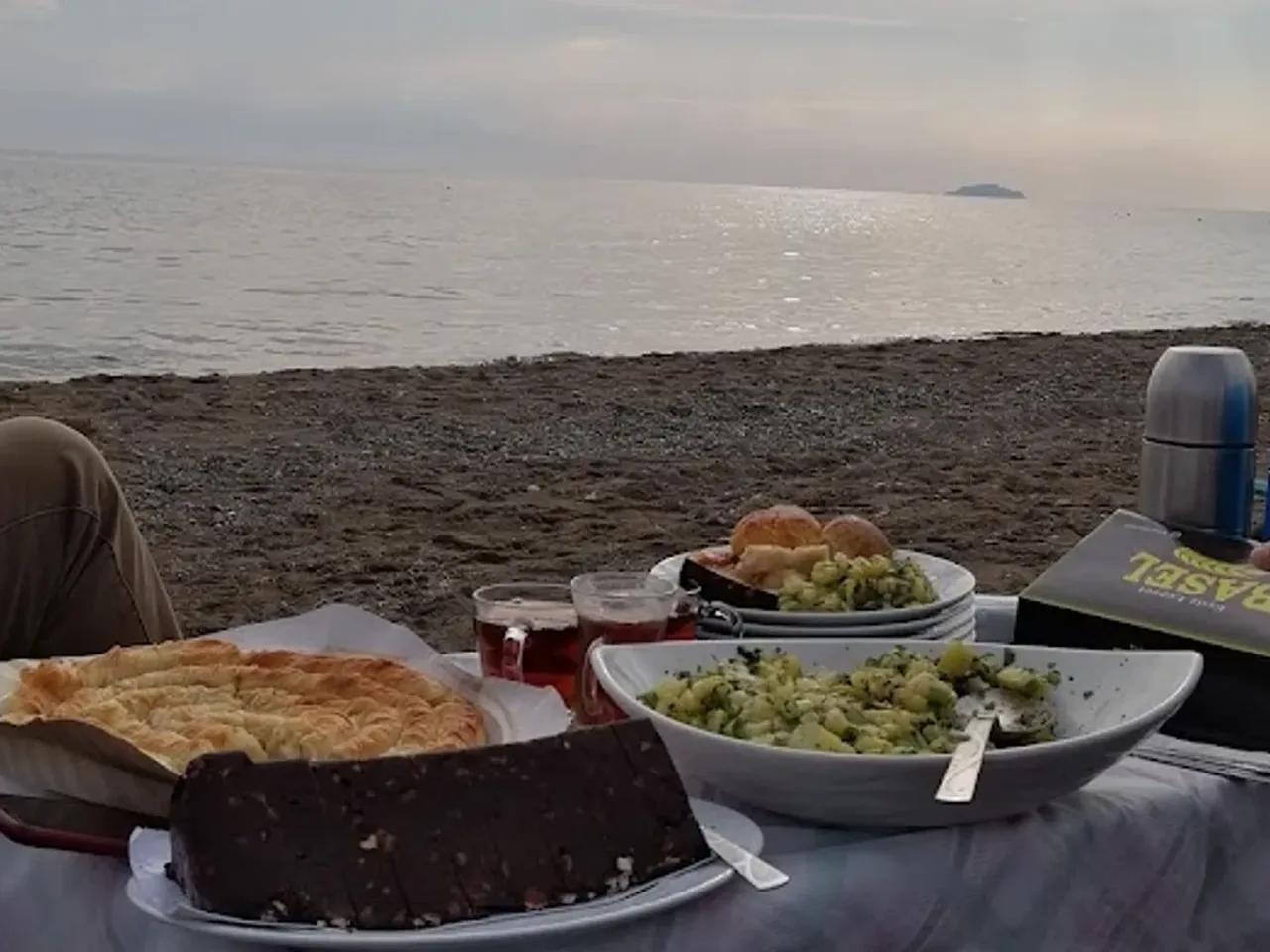 Doğanbey Havacılar Sitesi Önü - 4