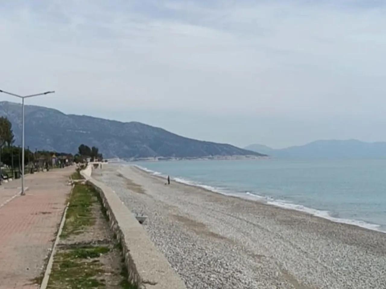 Düğün Salonu Önü - 1