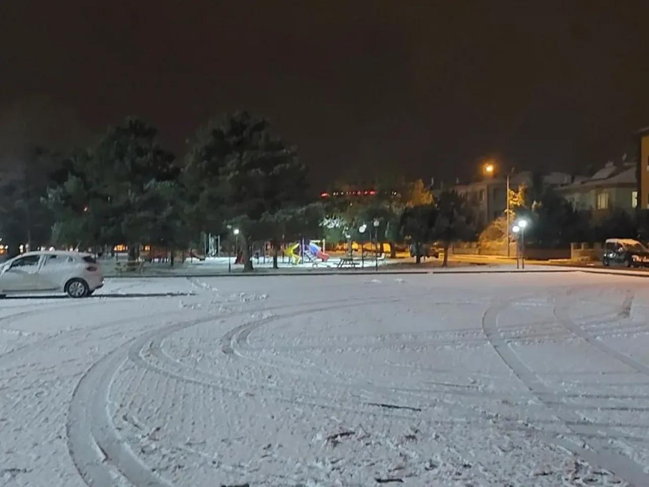 Erzincan Merkez,67 Rafet Akpınar Caddesi - 1