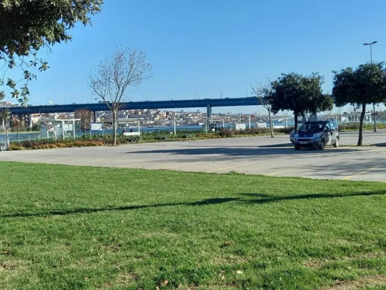 Eyüpsultan/İstanbul, Bahariye Cd. - 2