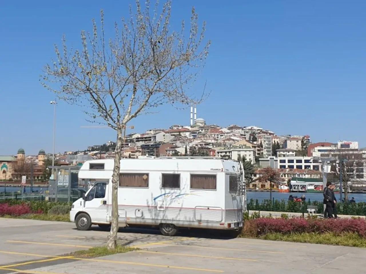Eyüpsultan/İstanbul, Bahariye Cd. - 3