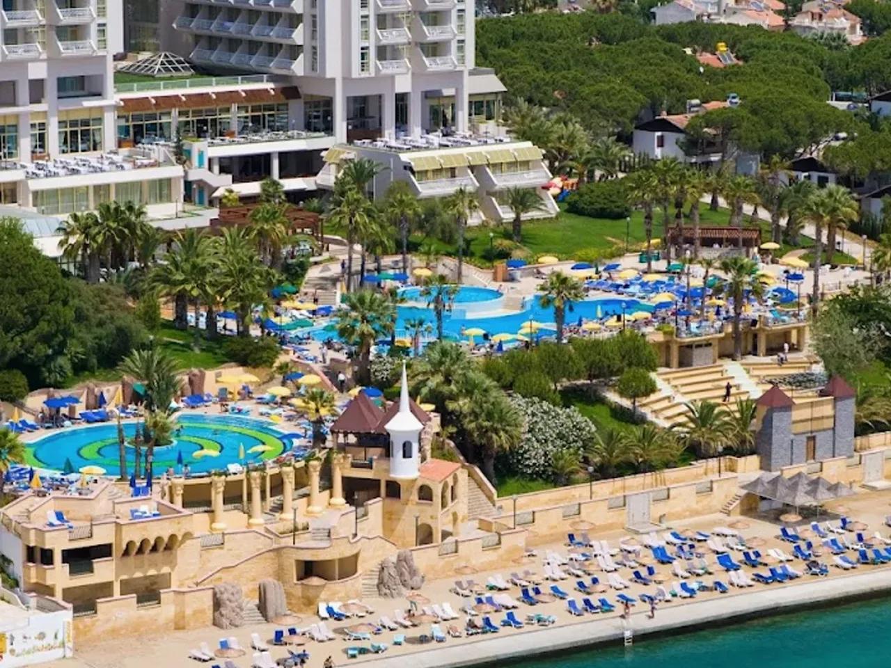 Fantasia Hotel Deluxe