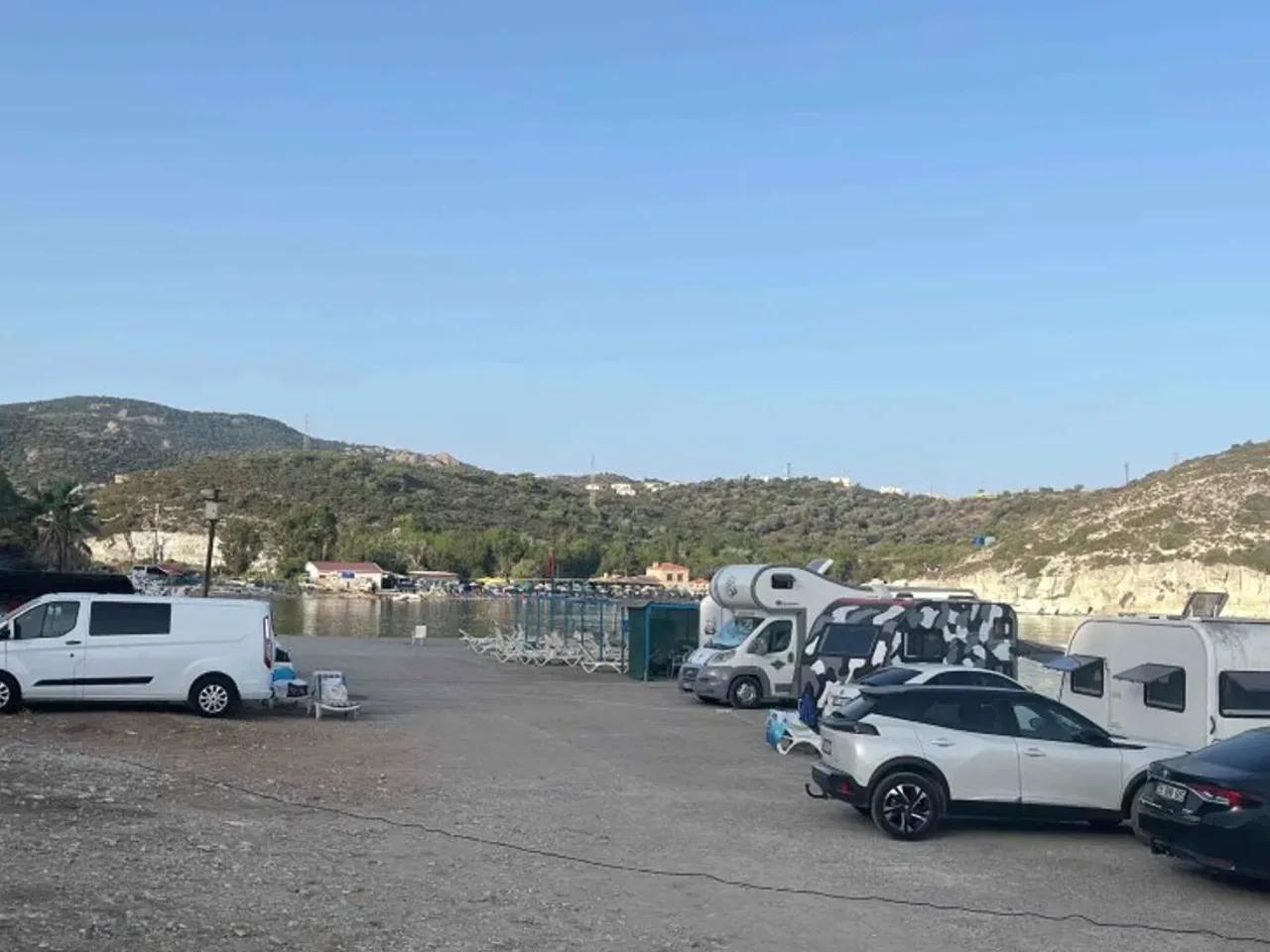 Foça,232-14 Oruç Reis Caddesi - 1