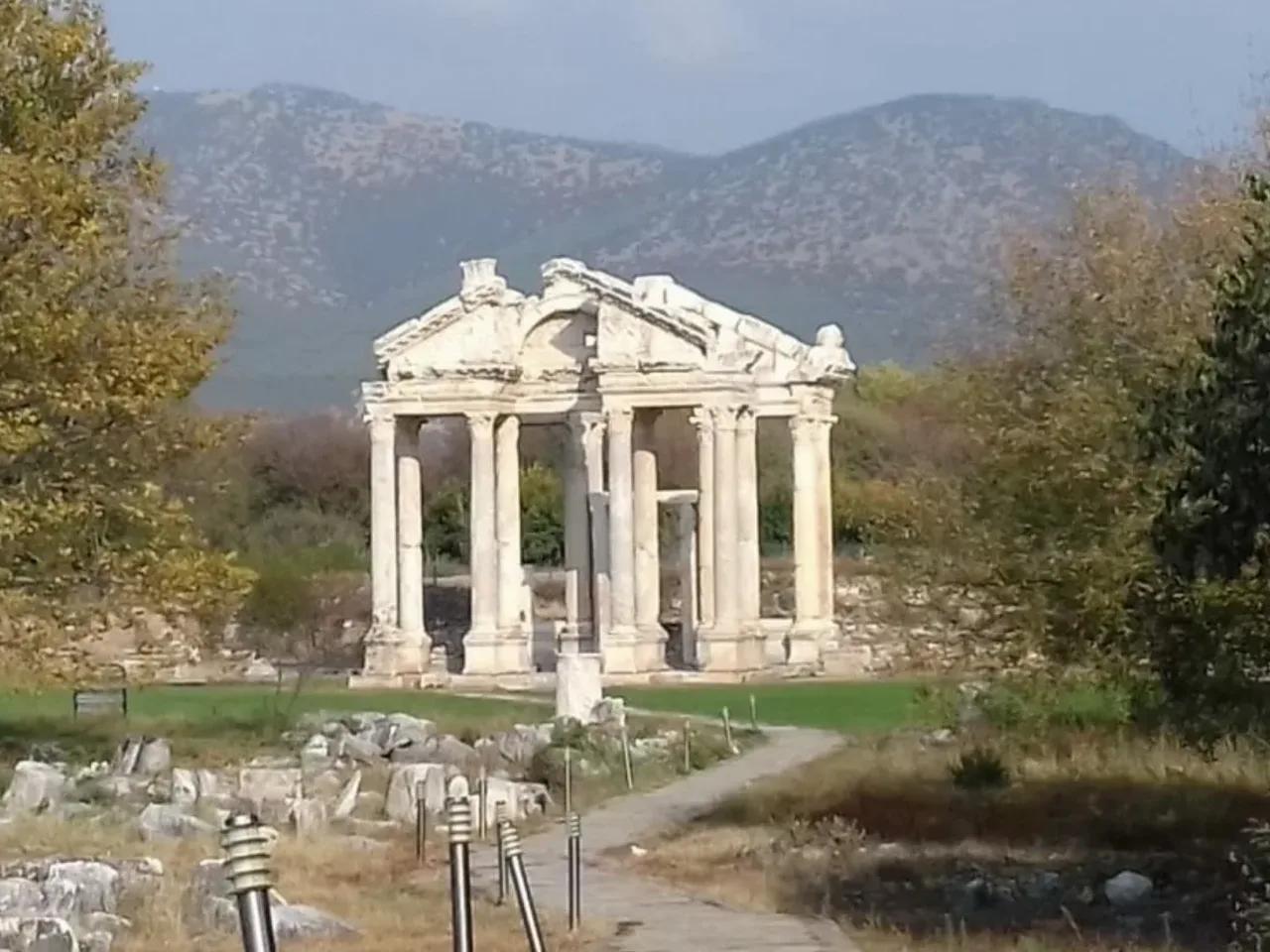 Geyre, Kuyucak Tavas Yolu - 2