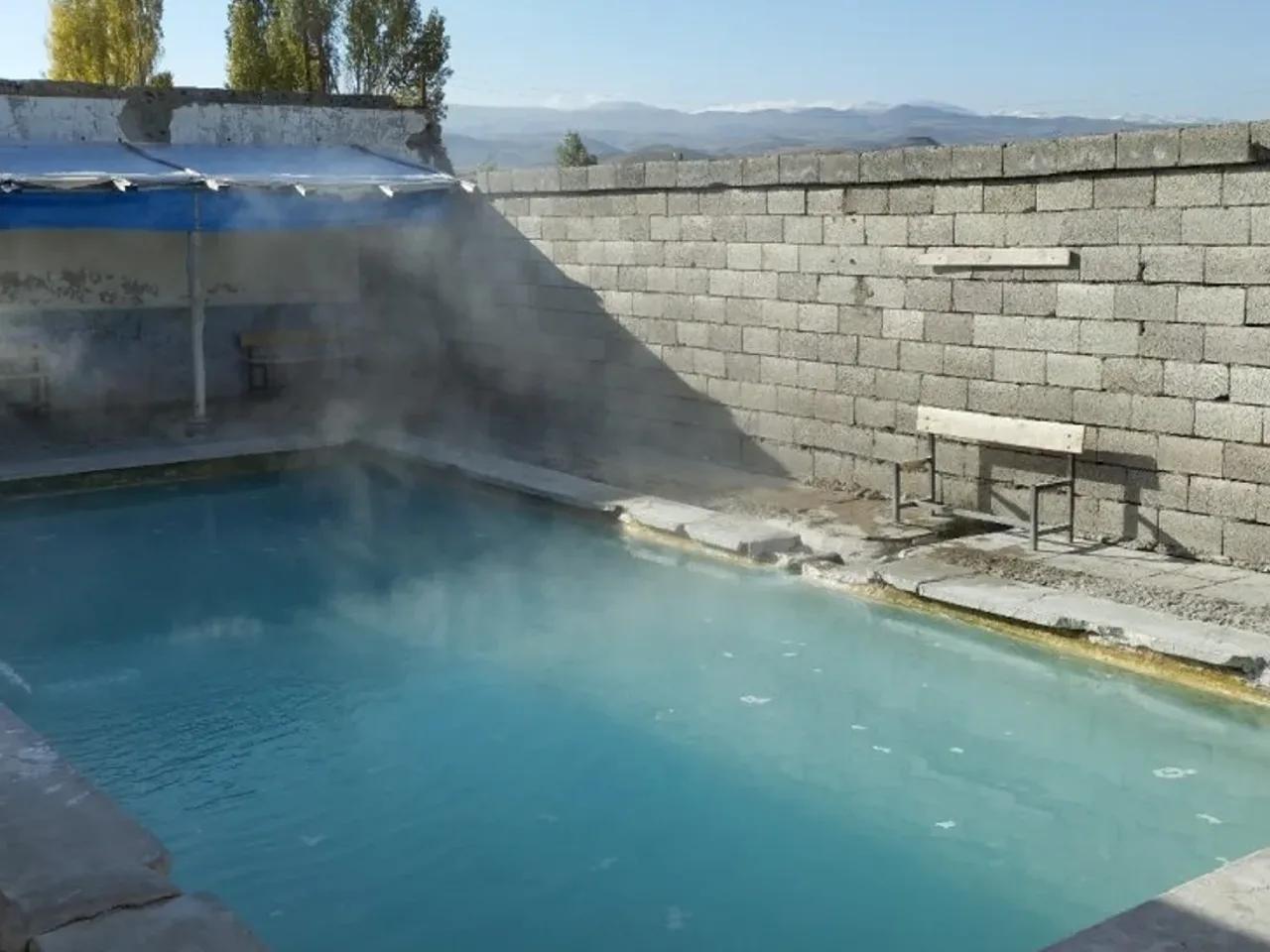 Göğebakan, - 1