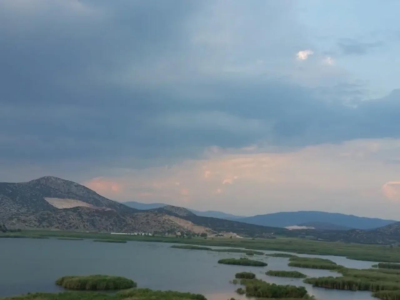 Gölhisar Gölü