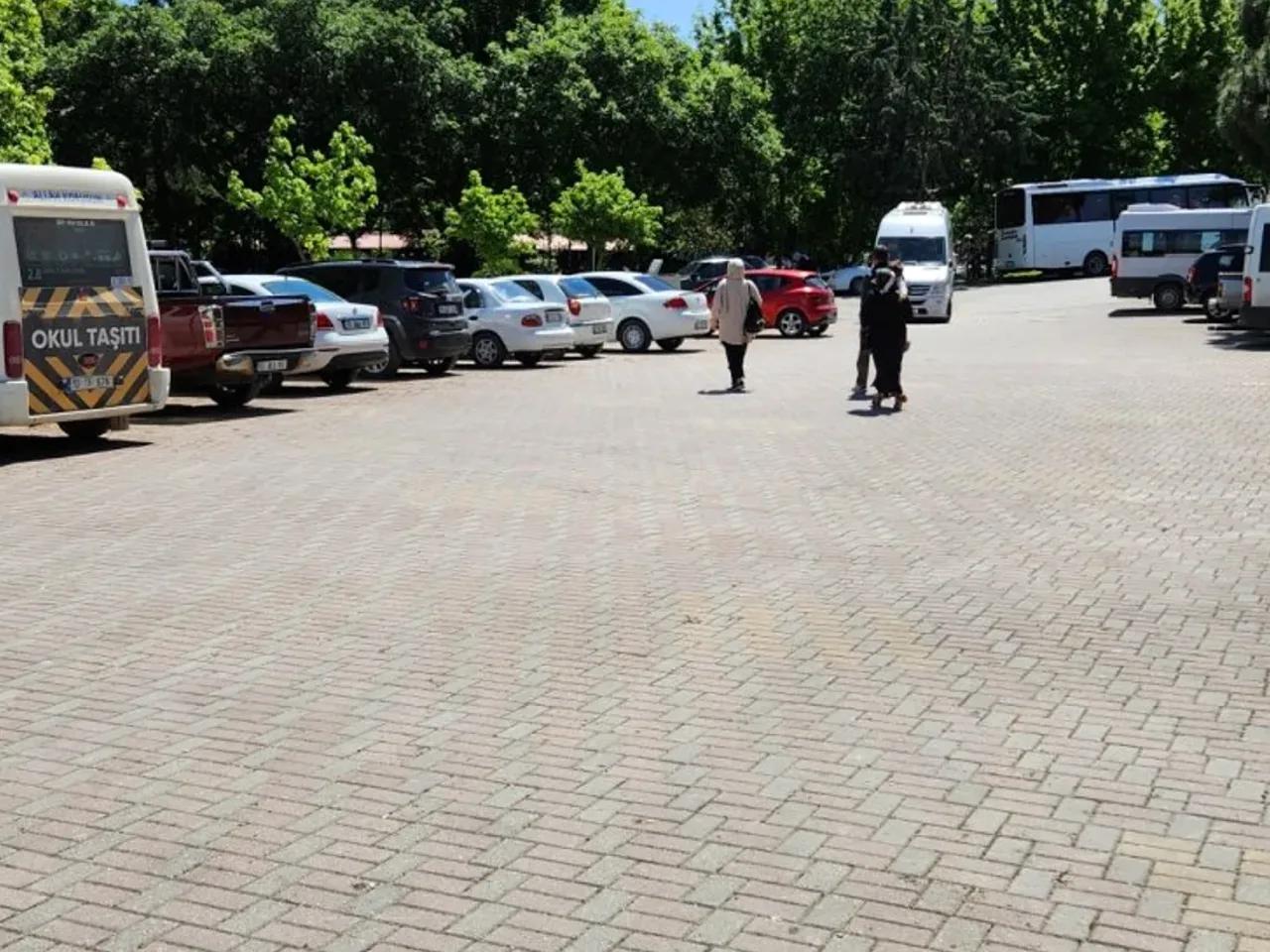 Gönen,No:24 Şehit Fehmi Ercan Caddesi - 3