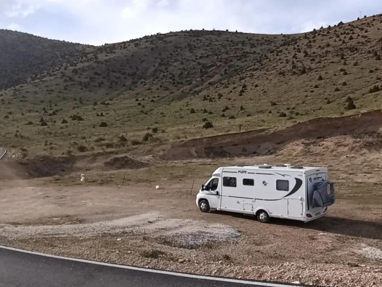 Göründü, - 3