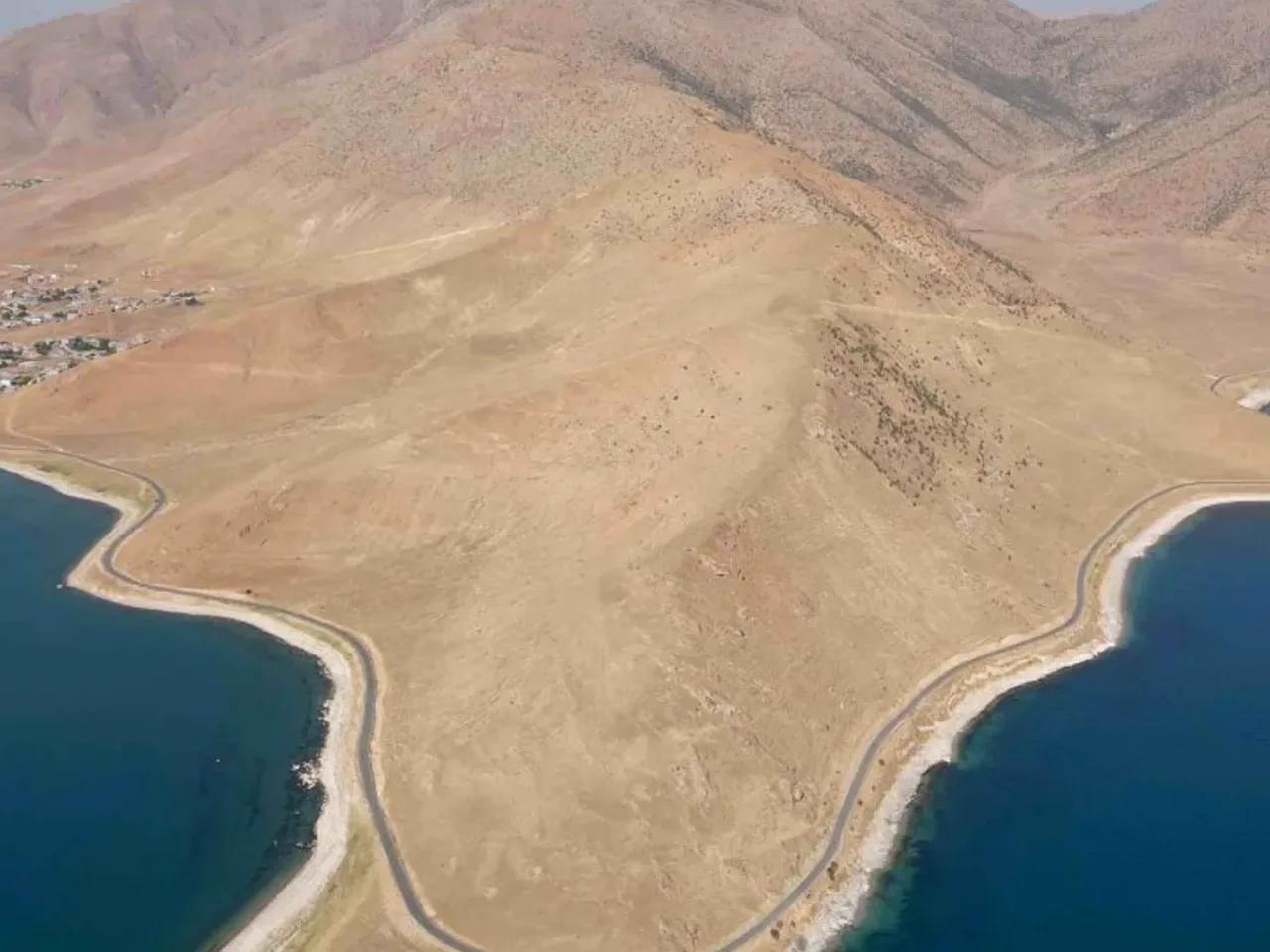 Göründü, - 3