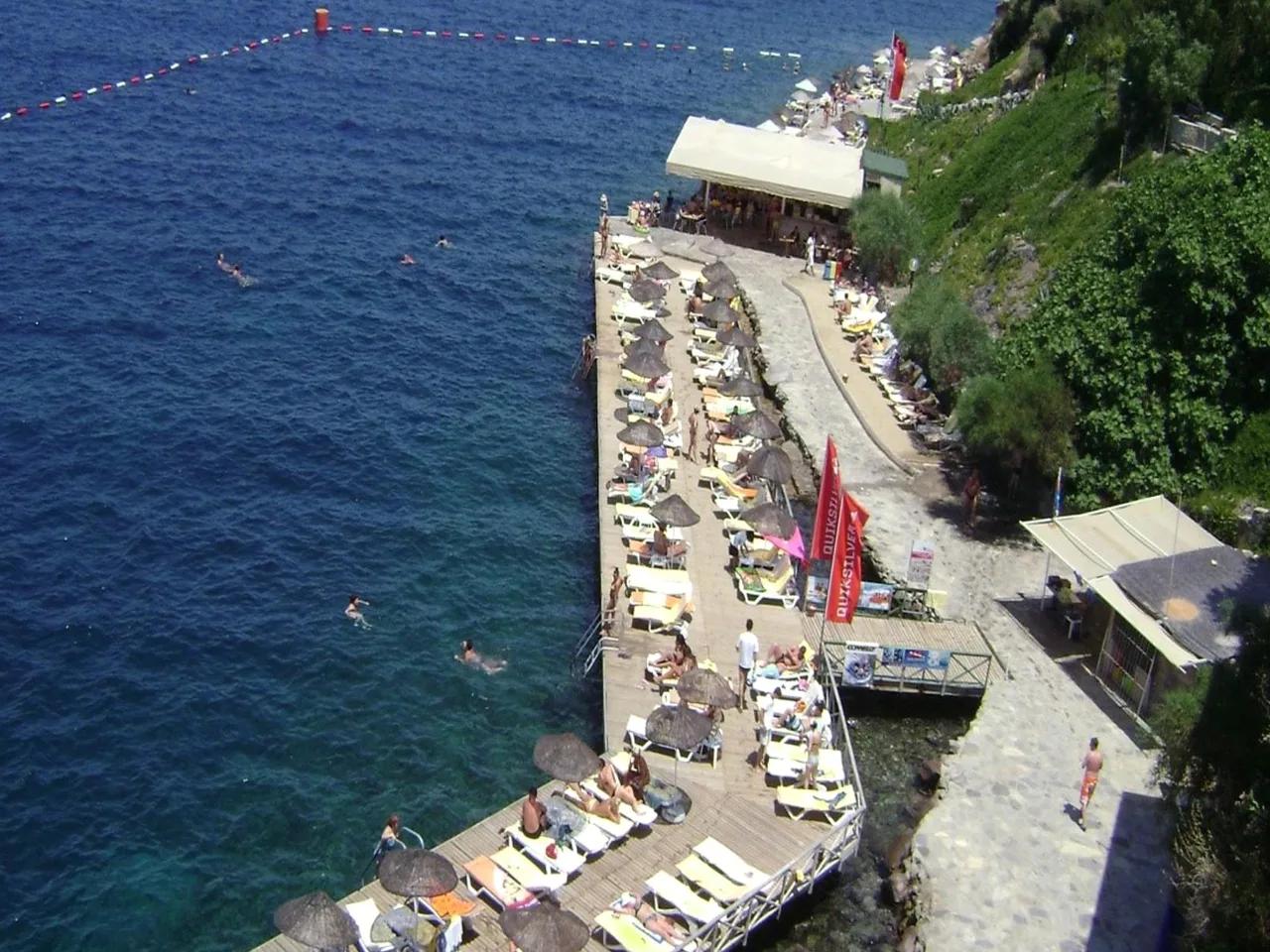 Green Beach Otel Plajı