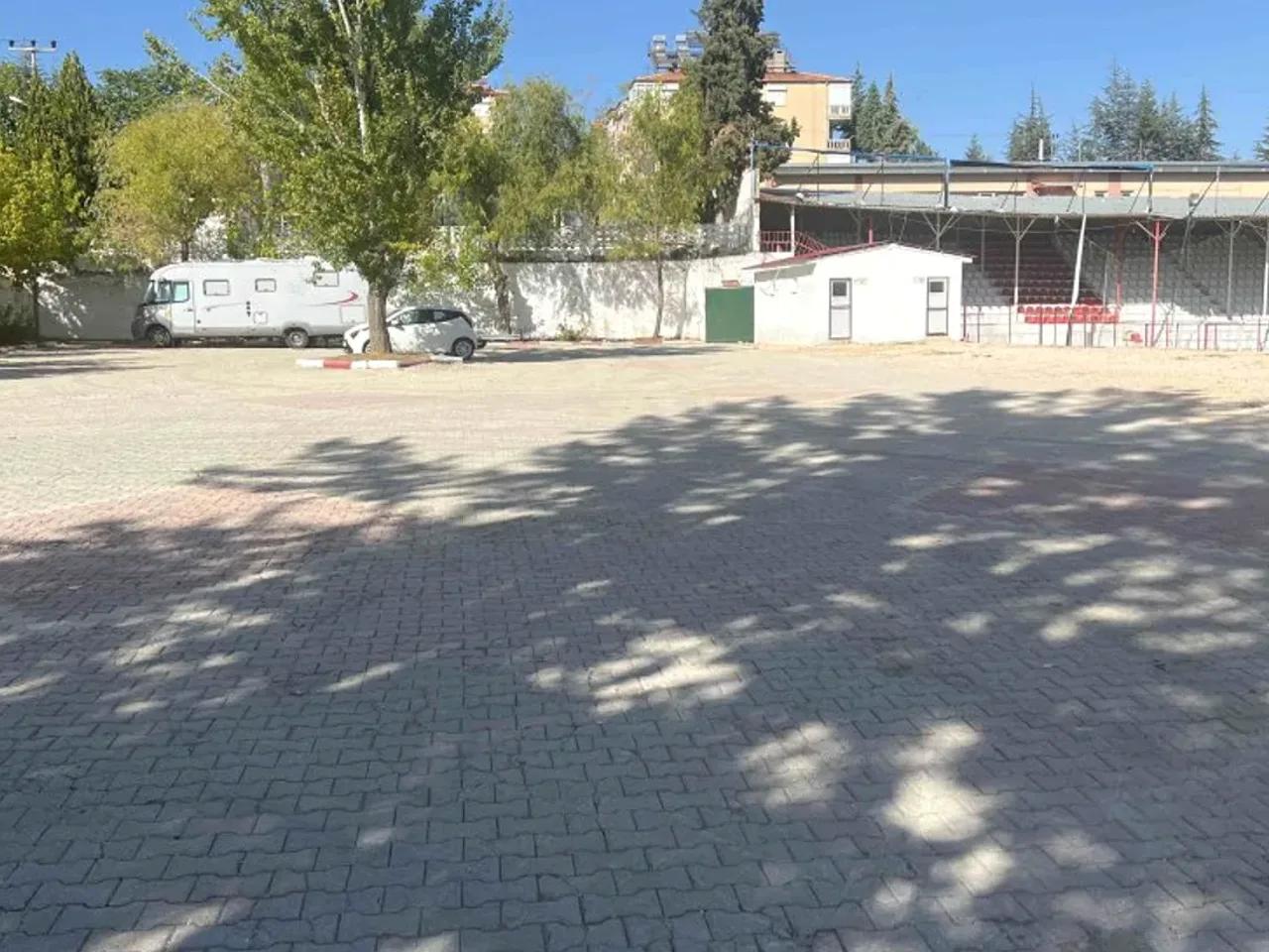 Gündoğan,2 Adliye Caddesi - 1