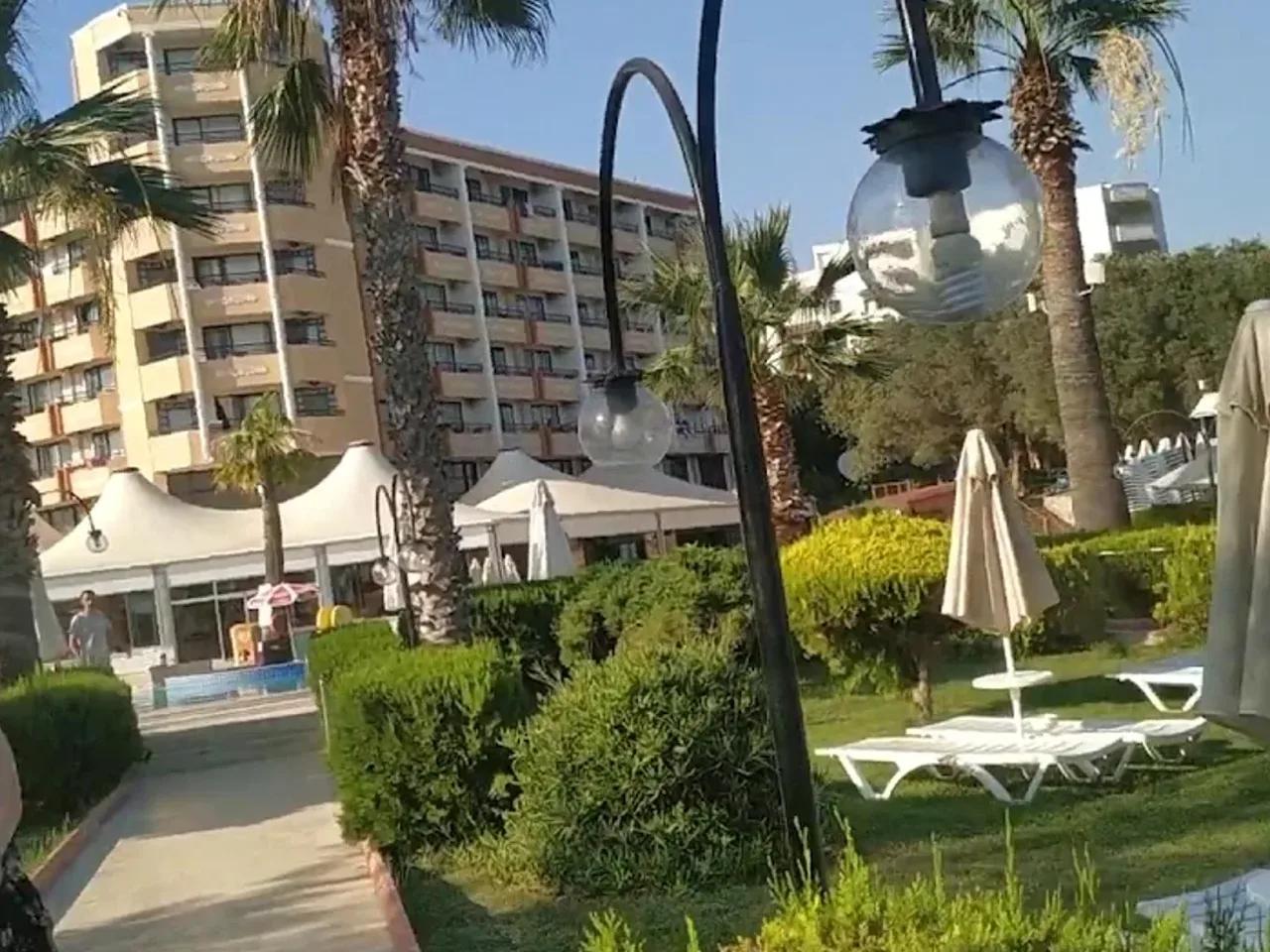 Holiday Resort Otel - 3