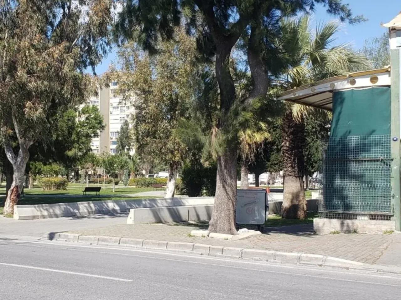 İzmir,35 Cengiz Topel Caddesi - 2