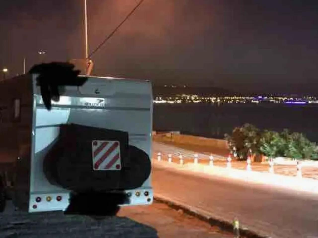 Izmir,82 Şifne Caddesi - 3
