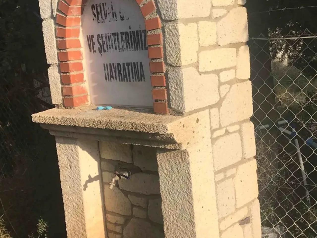 Izmir, - 1