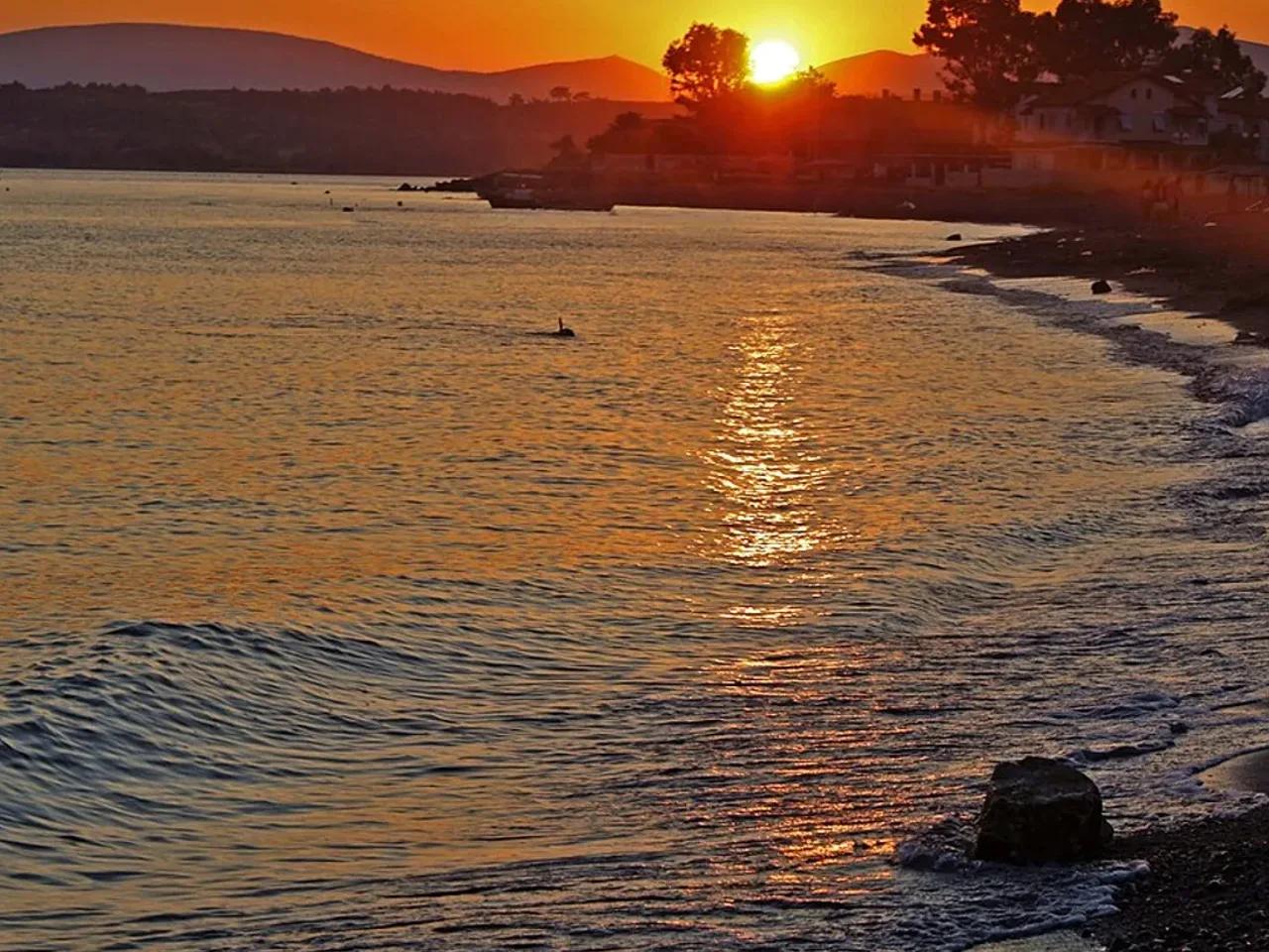 İztur Sertur Site Public Beach