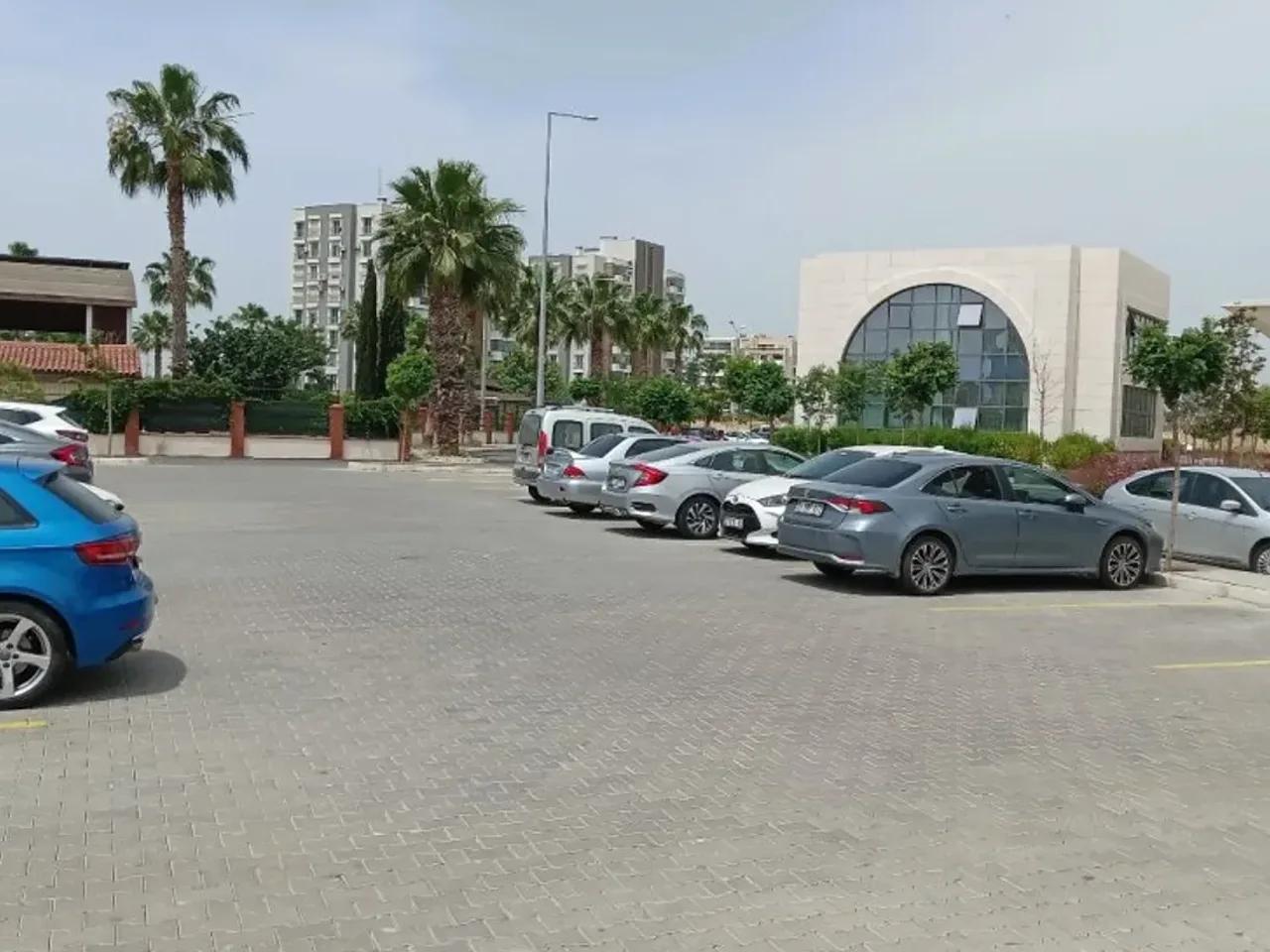 Karşıyaka,112 Aziz Nesin Bulvarı - 2