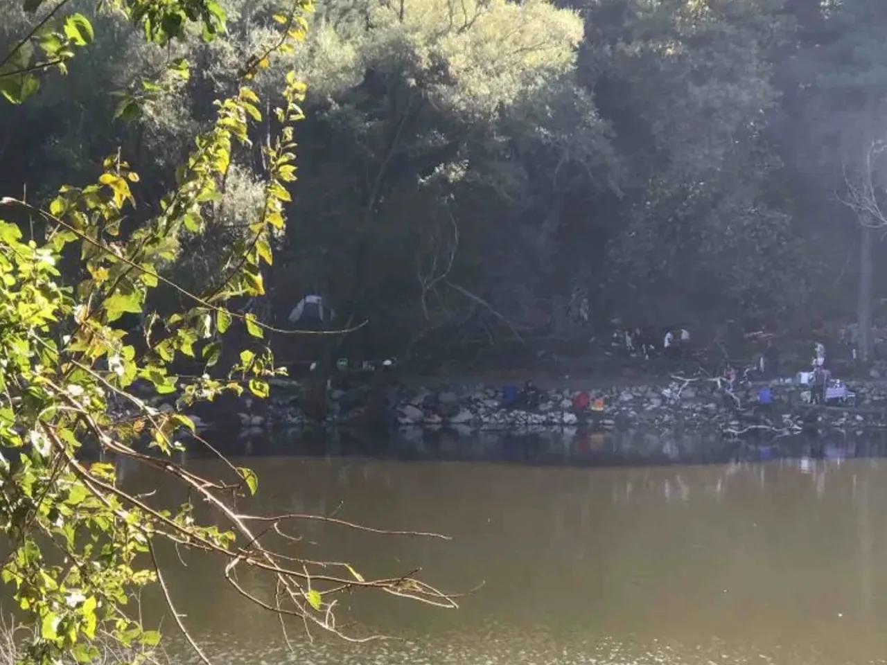 Karşıyaka,Karagöl Tabiat Parkı Yolu - 1