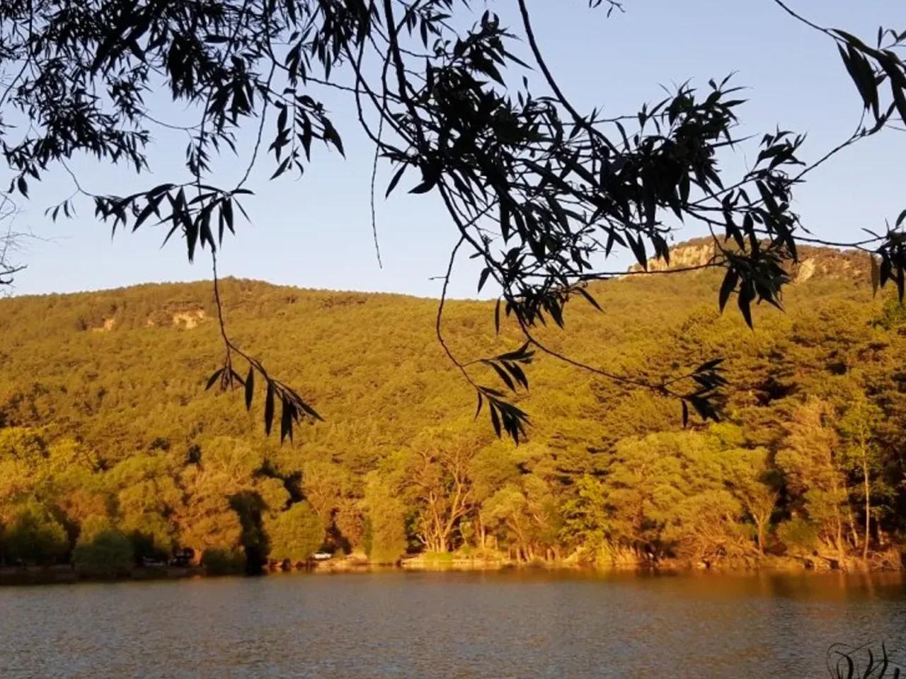 Karşıyaka,Karagöl Tabiat Parkı Yolu - 2