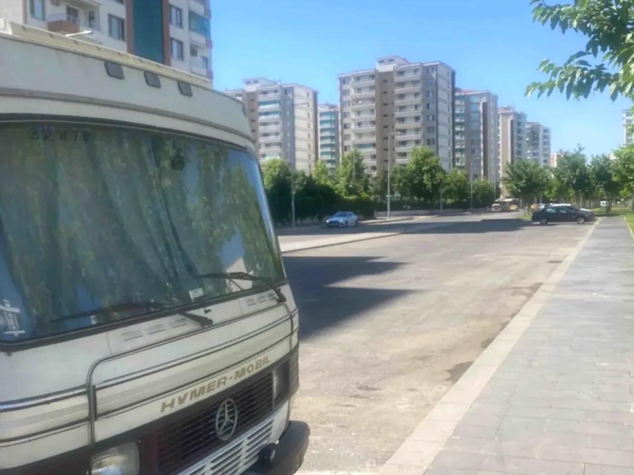 Kayapınar,Nazım Hikmet Caddesi - 1