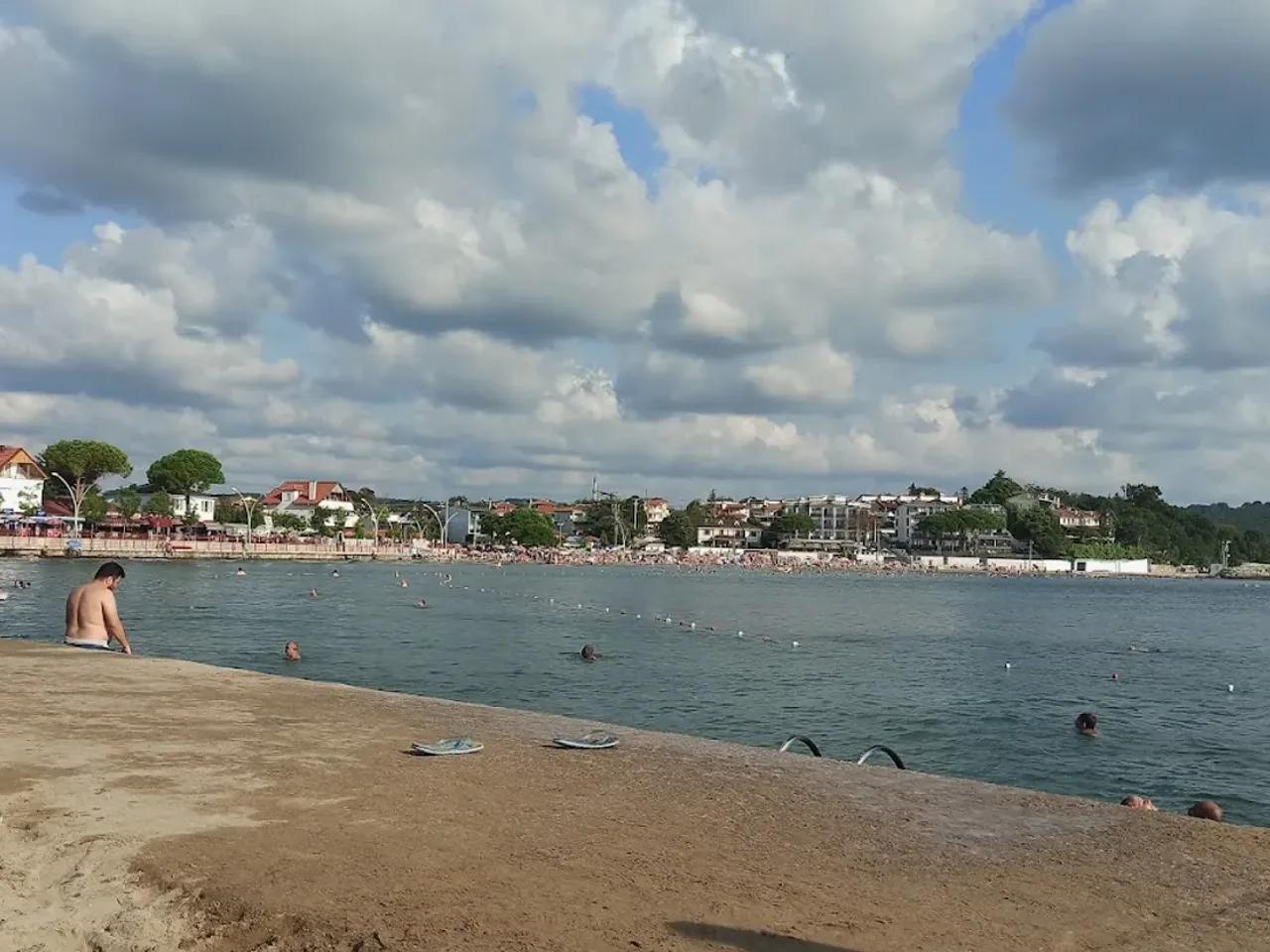 Kerpe Public Beach