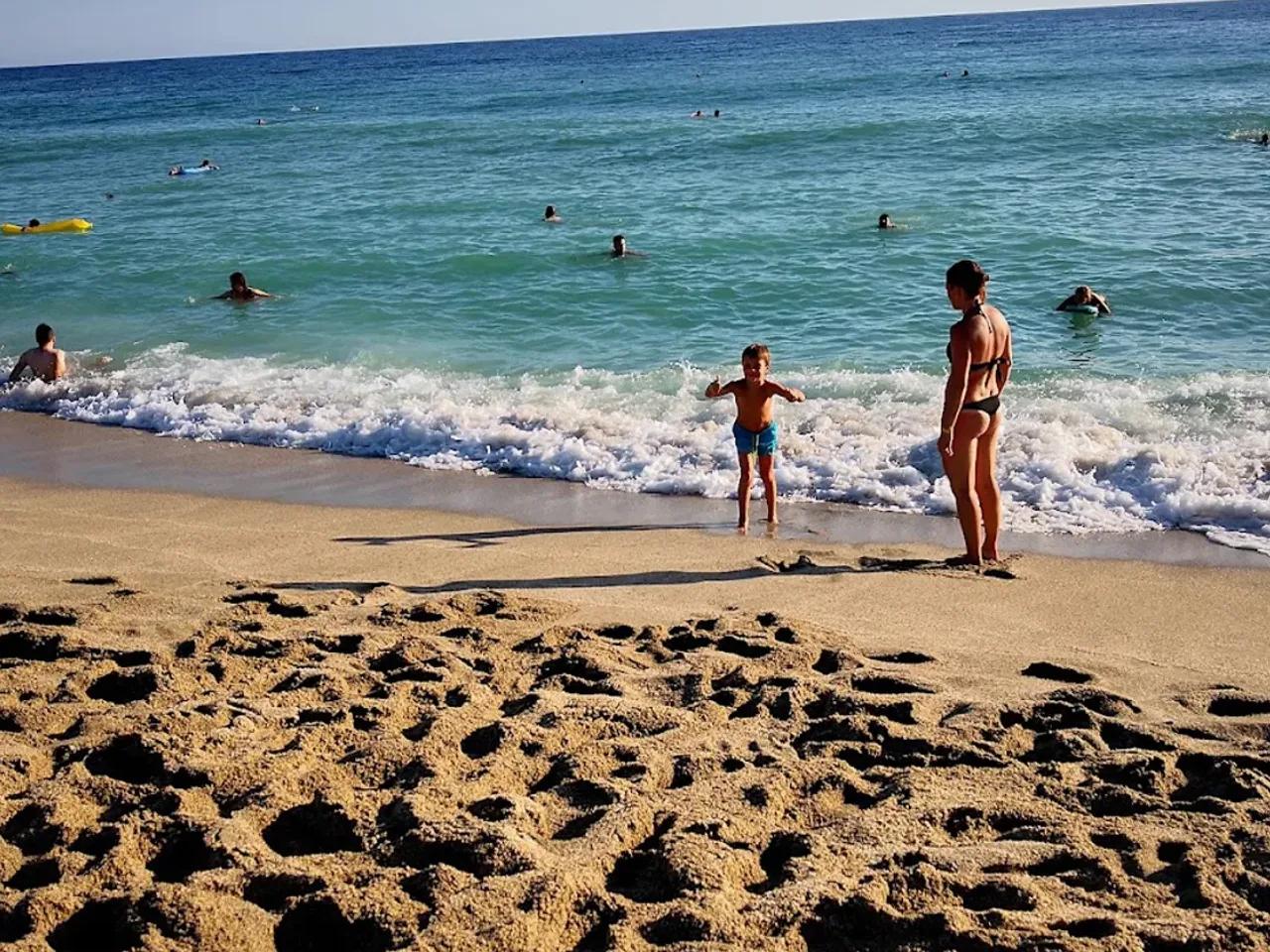 Kleopatra Bati Public Beach - 4