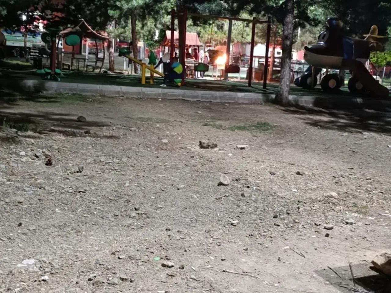 Köçekkömü, - 1