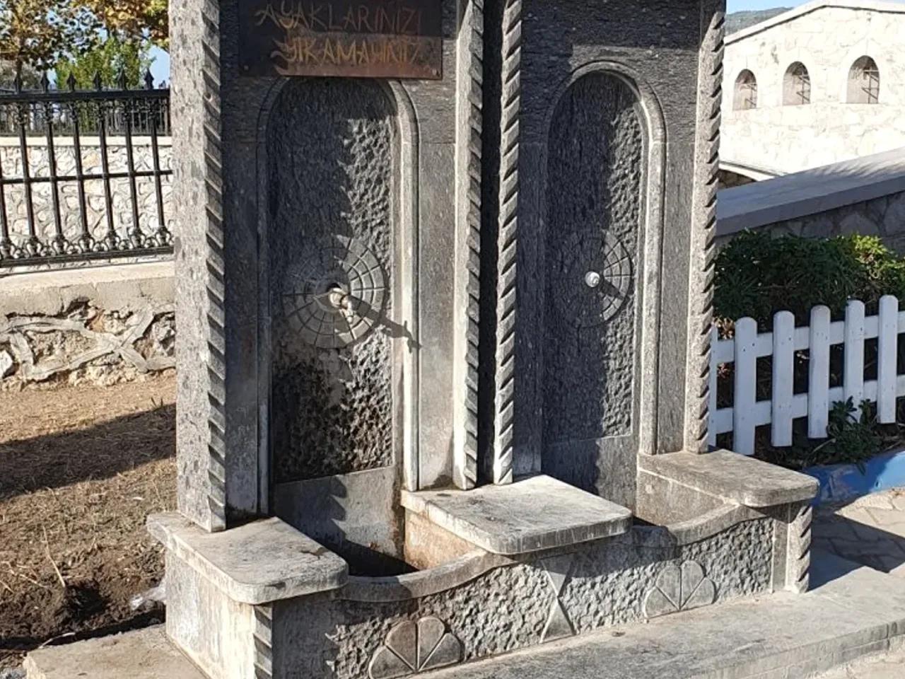 Küçükkuyu,1 Zübeyde Hanım Caddesi - 1