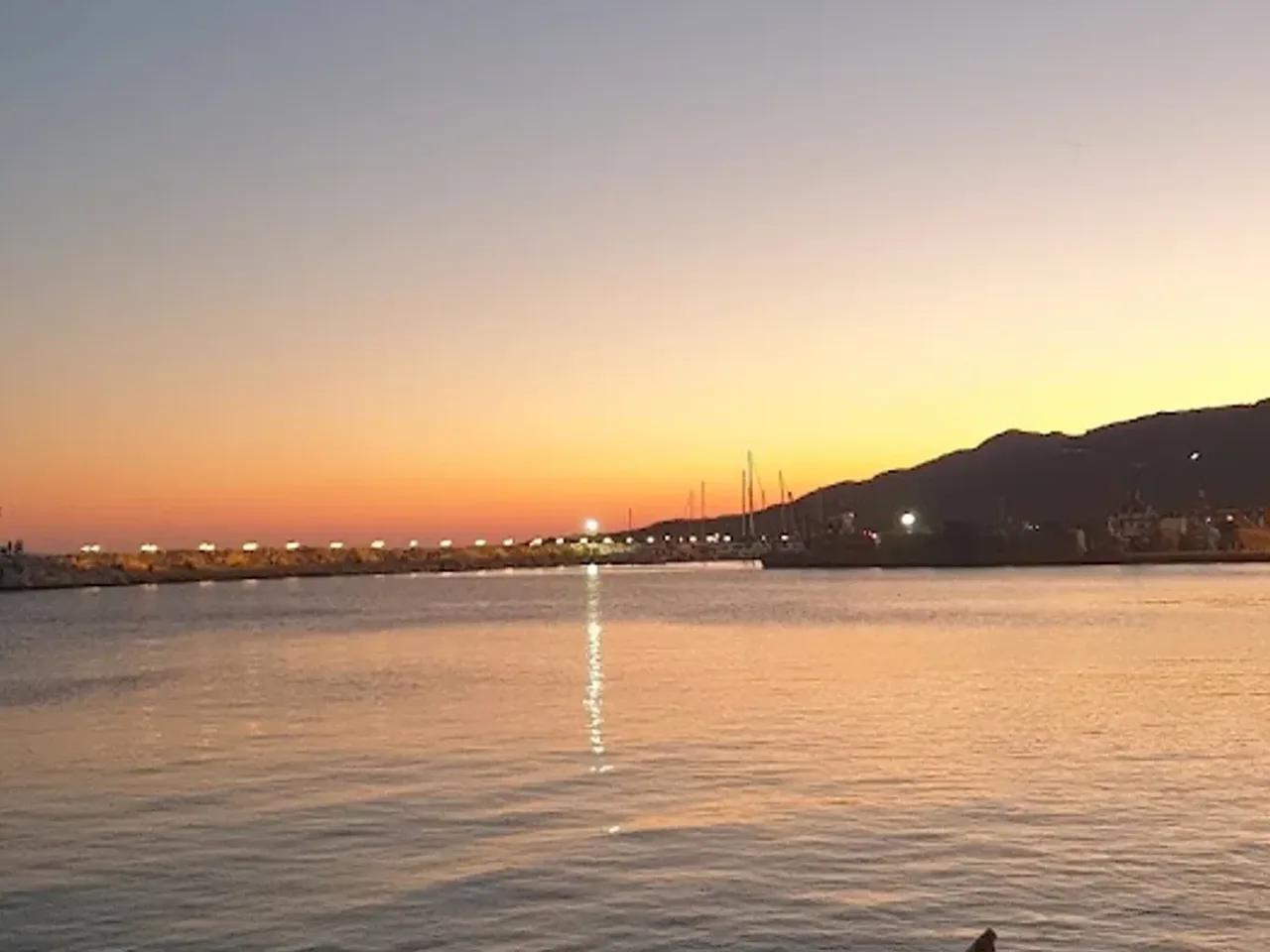 Küçükkuyu Mıhlı Public Beach - 2