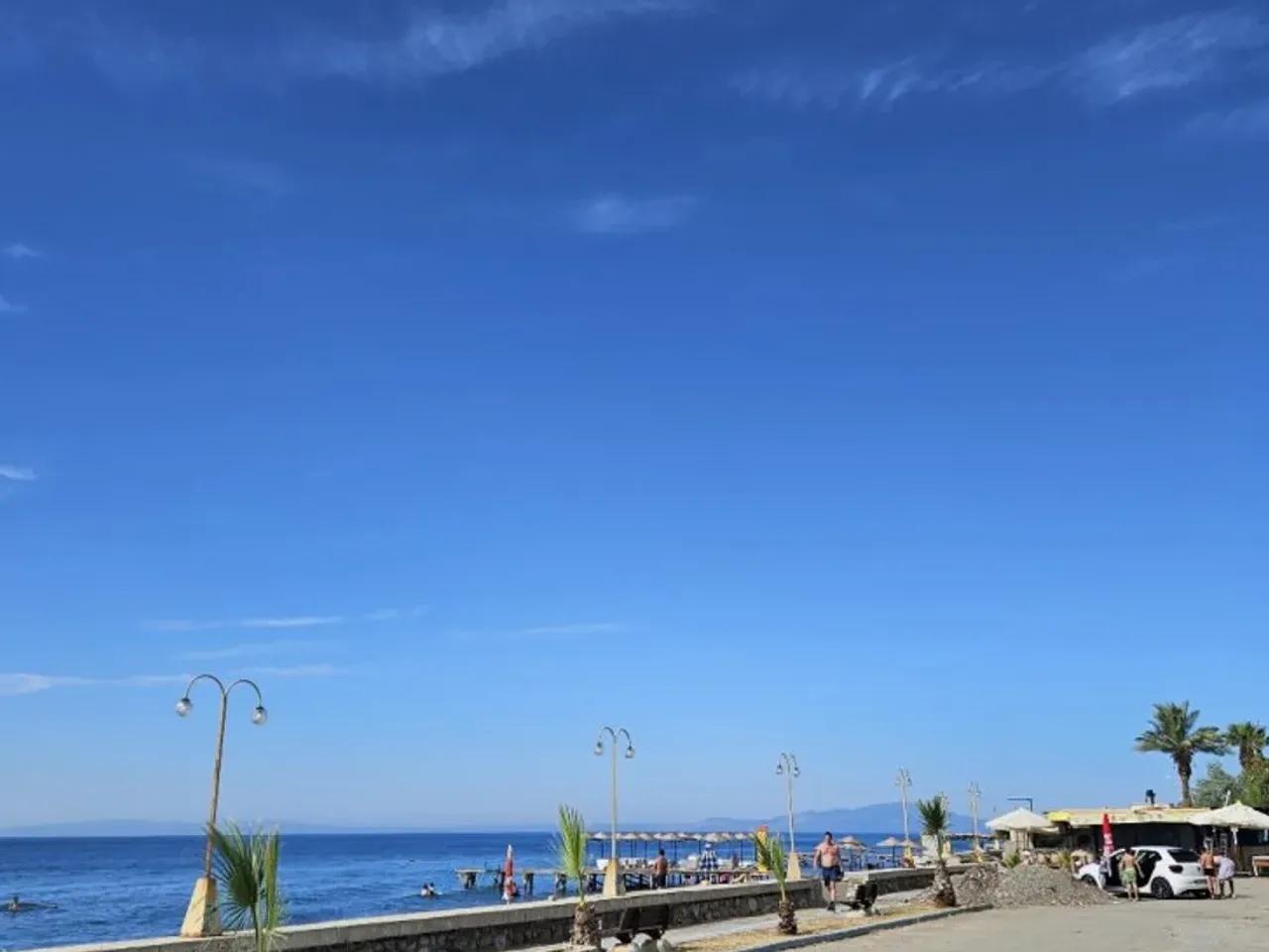 Küçükkuyu,No:28 İzmir Çanakkale Yolu - 2