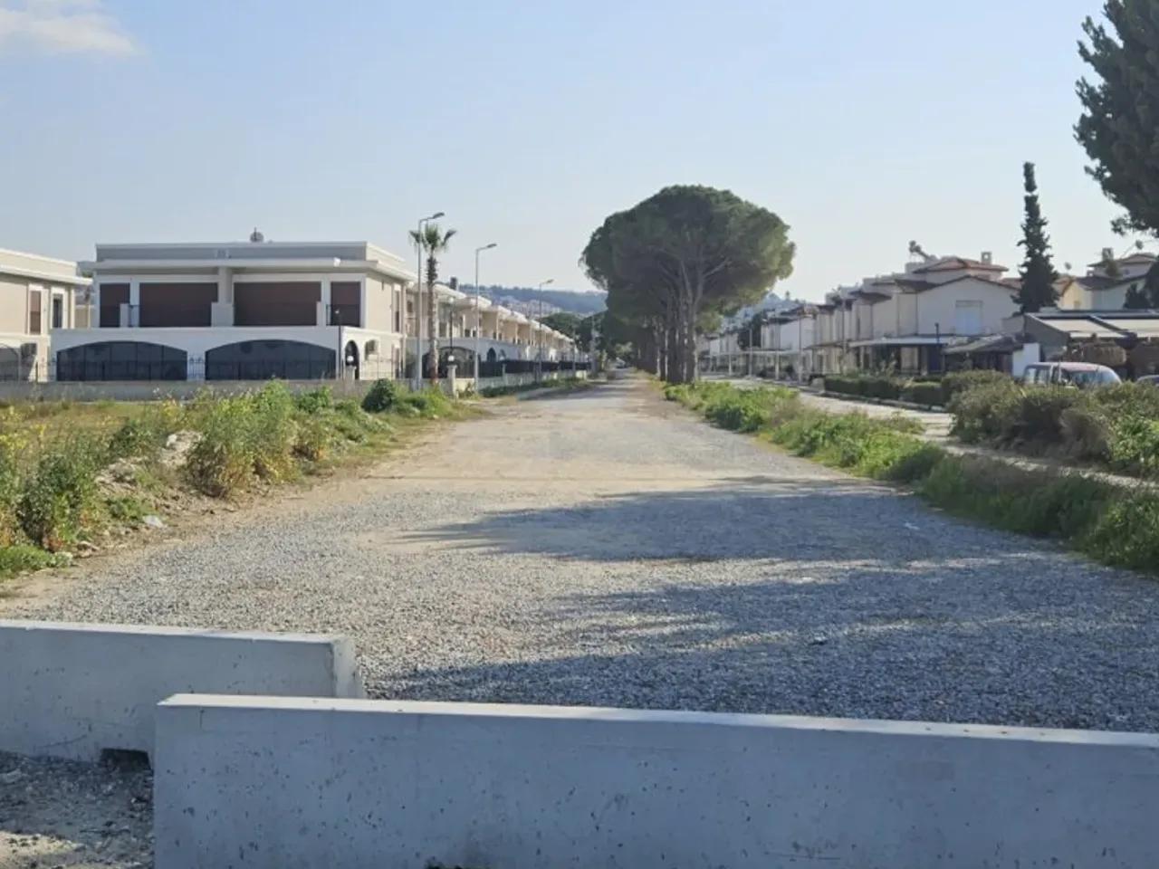 Kuşadası,Çamlı Yol Sitesi - 2