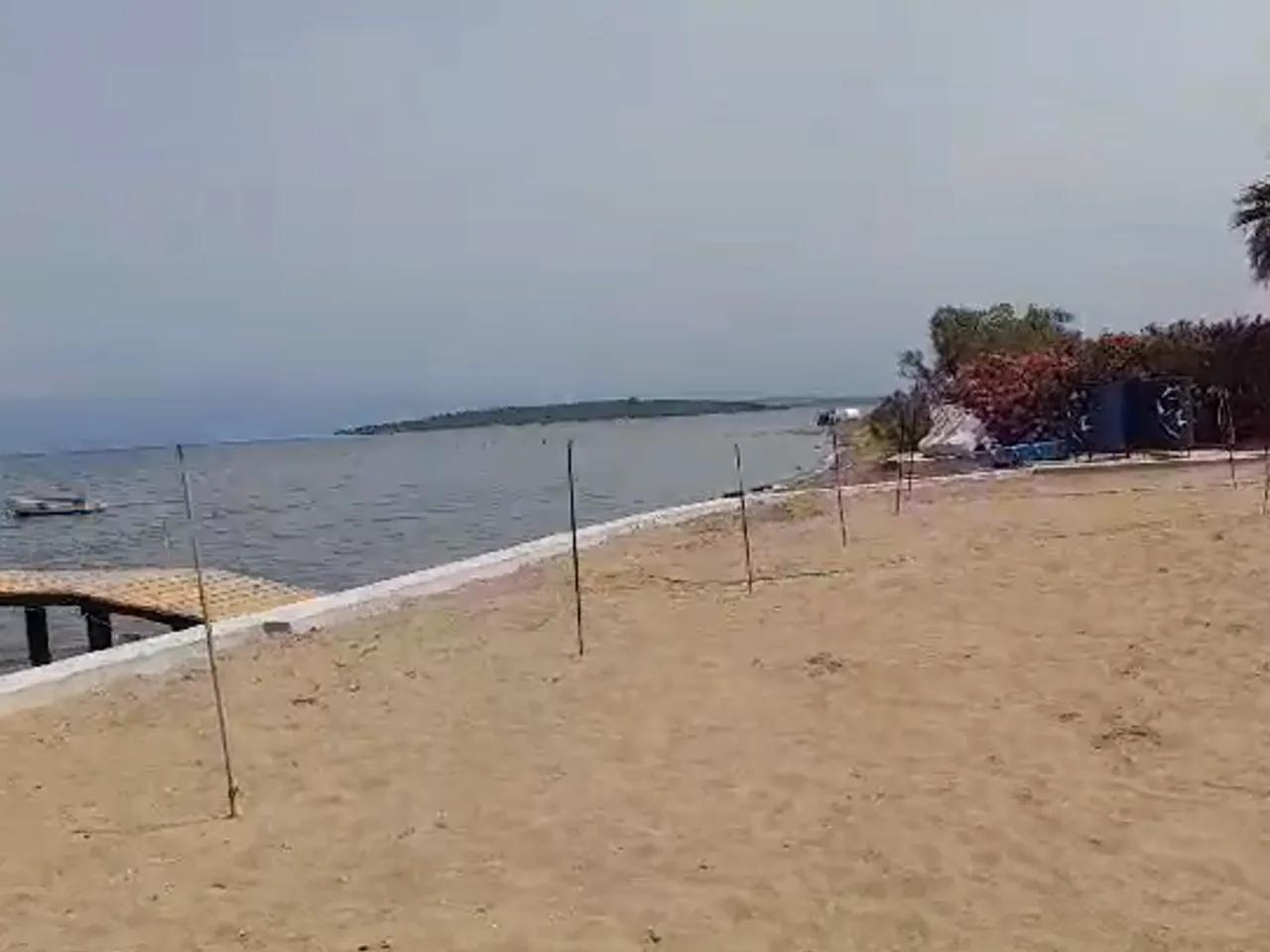 Kuşkent Sitesi Plajı - 1