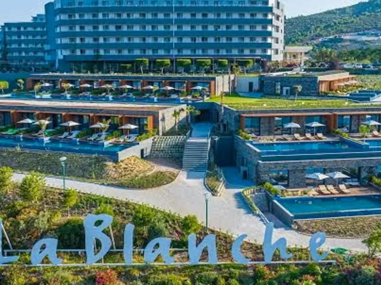 La Blanche Island Hotel