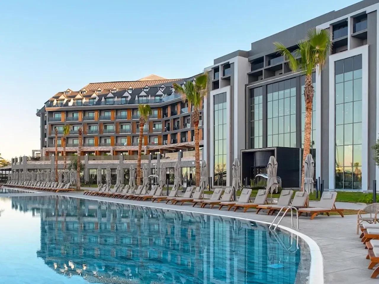 Lago Hotel - 1